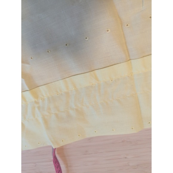 Vintage Butter Yellow Eyelet Lace  Valance Curtain Panel - Picture 4 of 5